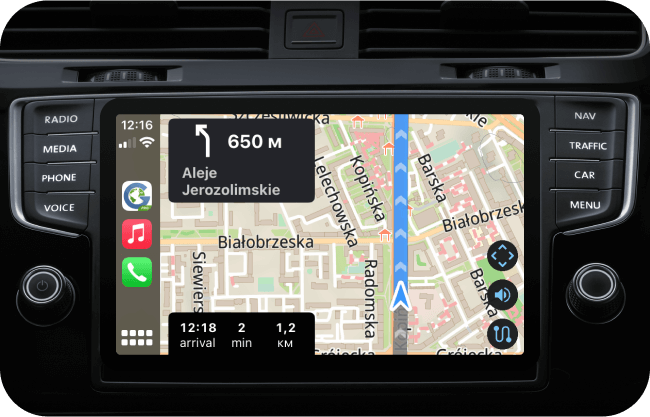 Navigazione Guru Maps sul display dell’auto
